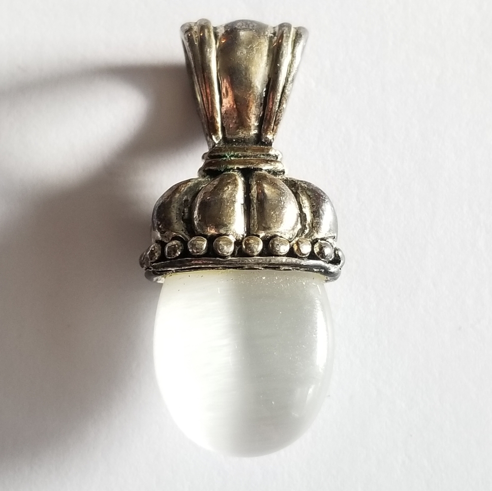 Moonglow cats eye pendant boho silver tone